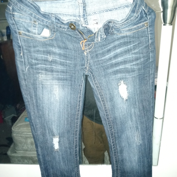 Clothes. - Picture 2 of 16